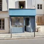 Beautiful Studio Apt In Paris By Guestready