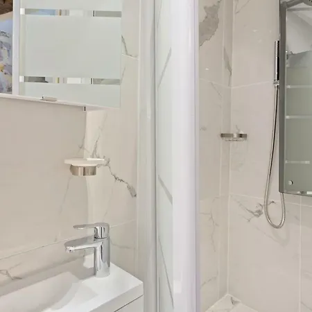 Beautiful Studio Apt In By Guestready Apartment Paris